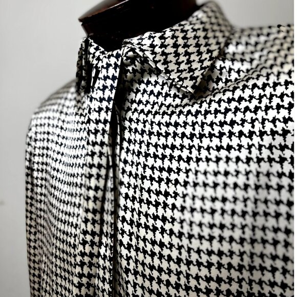 Mary Ann Restivo 100% Silk Size 12 Women's Collared w/Tie Long Sleeve Top Blouse - Picture 1 of 16